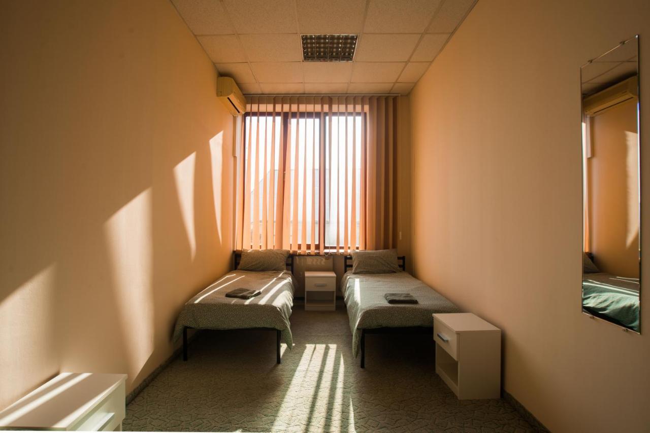 אוזהורוד Si-Yo Hostel מראה חיצוני תמונה